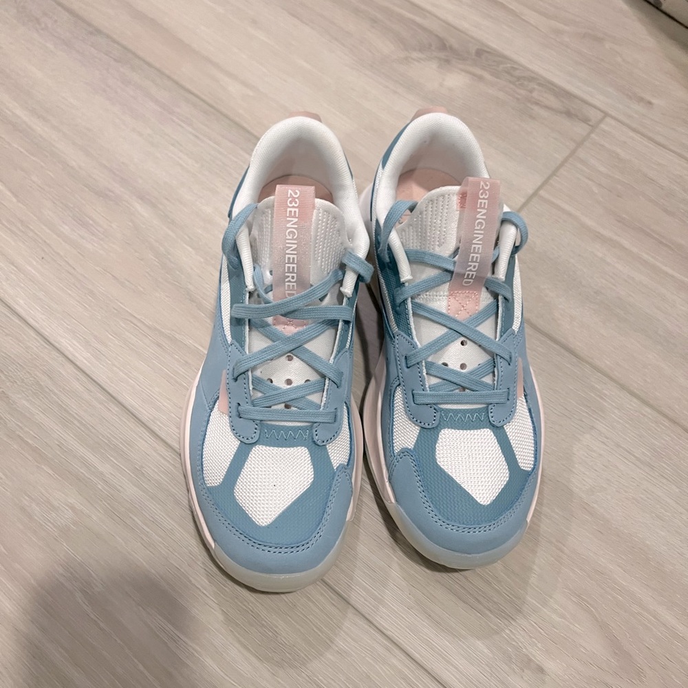NWT Nike Air Jordan 200E  blue/pink women’s size 8.5